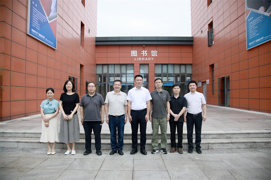 03成都市技师学院来校调研.jpg